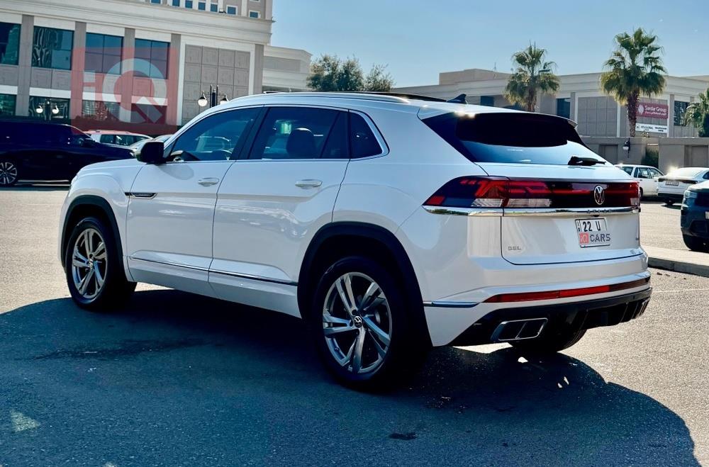 فولكسفاغن أطلس كروس سبورت